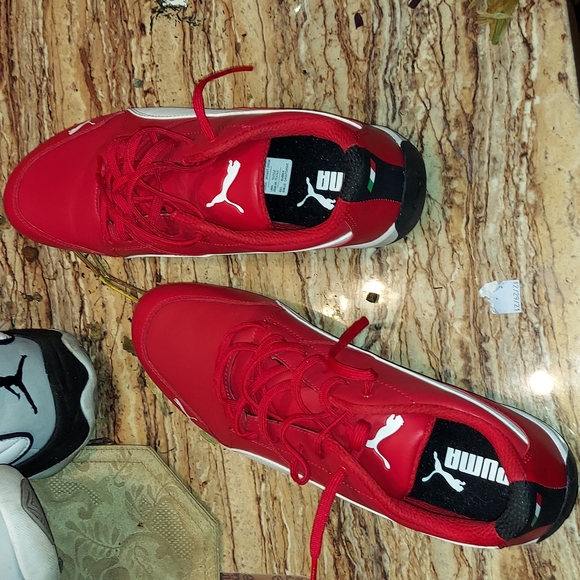 Red Puma Ferrari Forenza Flats - Picture 2 of 14